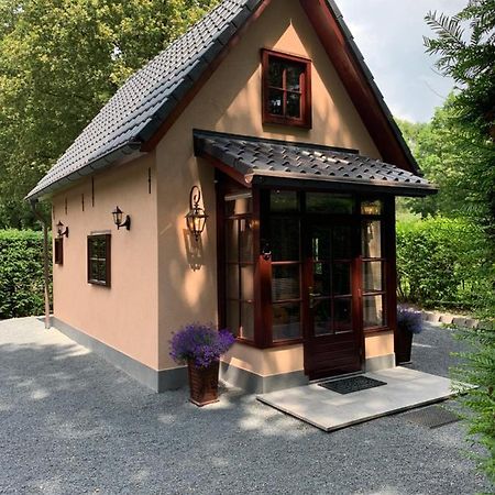 Romantisch Gastenverblijf 'Het Vogelhuisje' Lunteren Exterior foto
